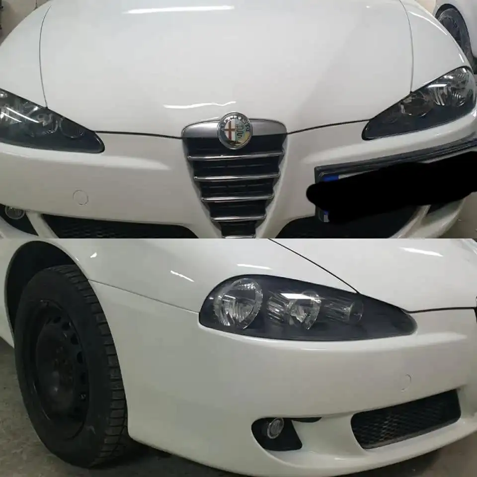 Partea frontală a unui autoturism după reparația caroseriei
